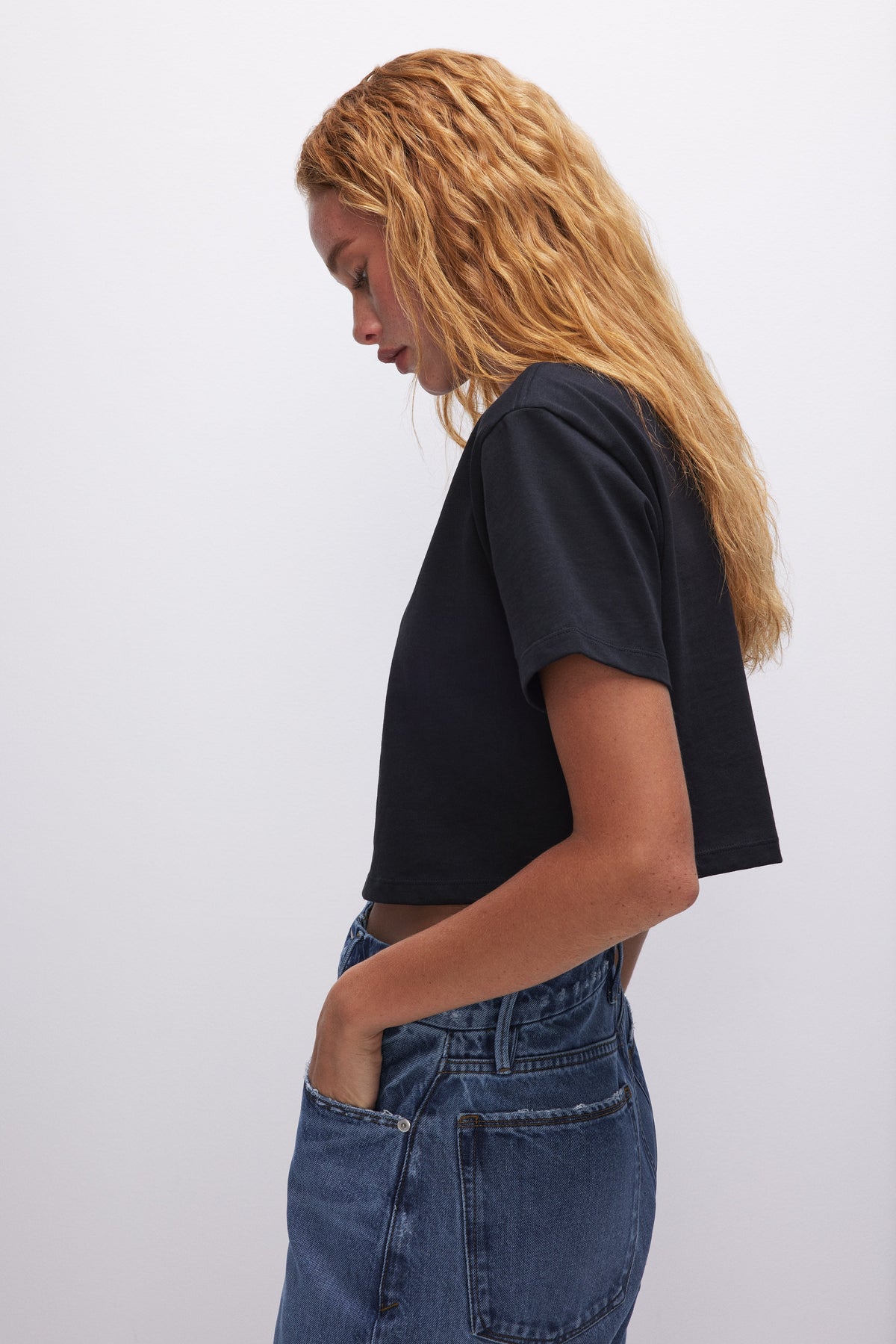 COTTON CROPPED TEE BLACK001