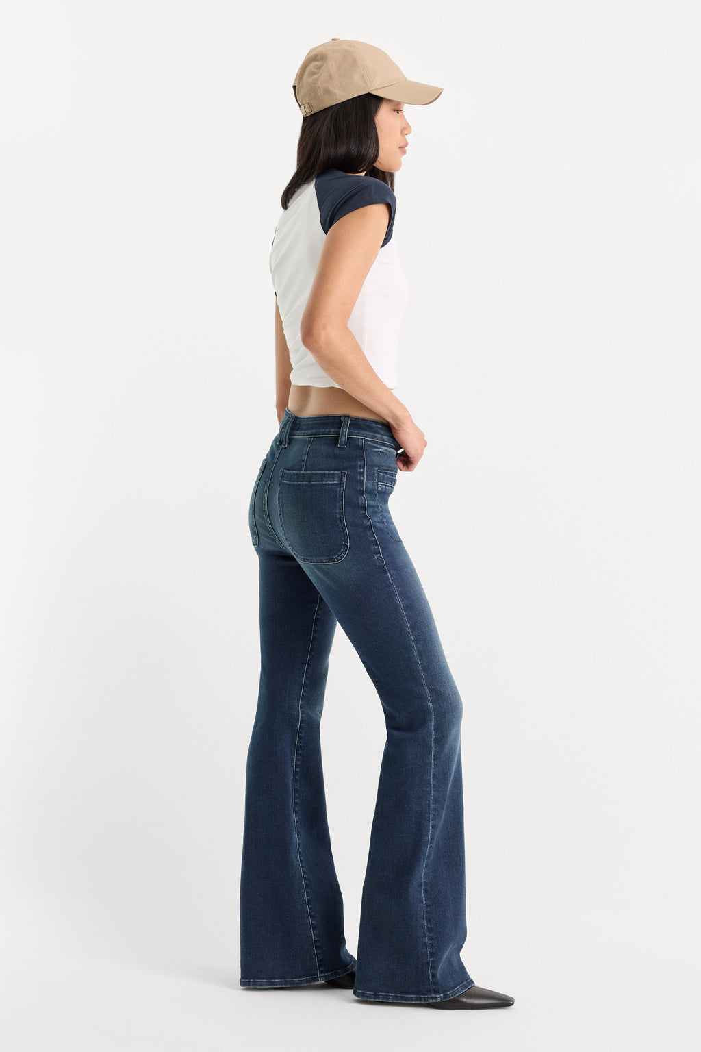 GOOD LEGS FLARE JEANS LYRICAL