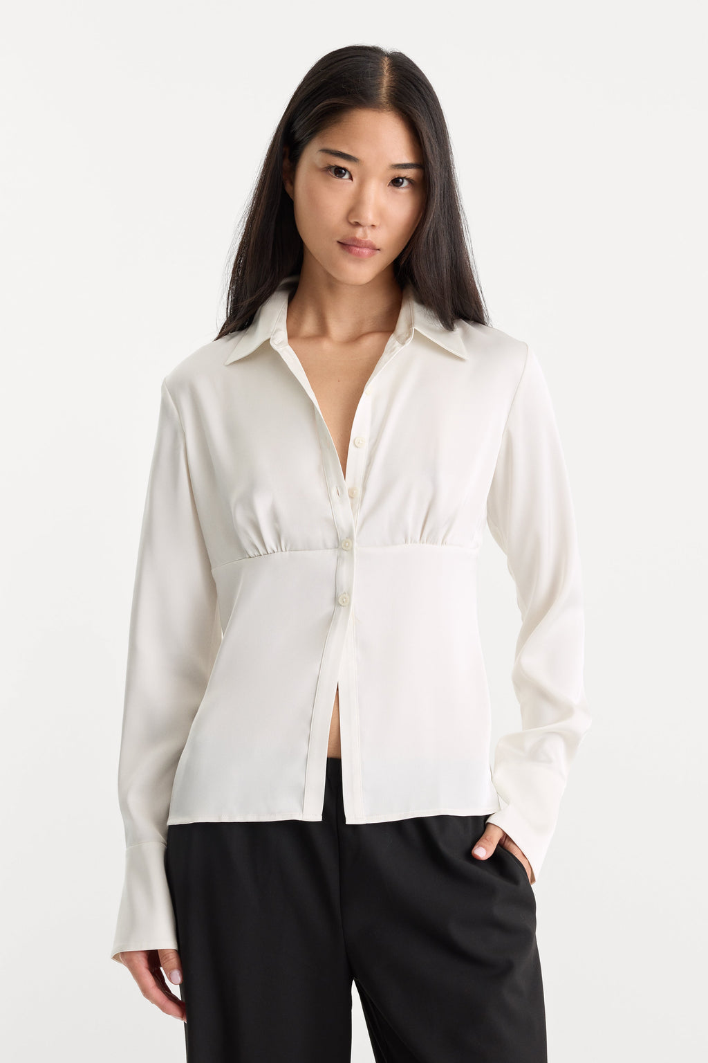 THE SATIN FEMME SHIRT CHALK