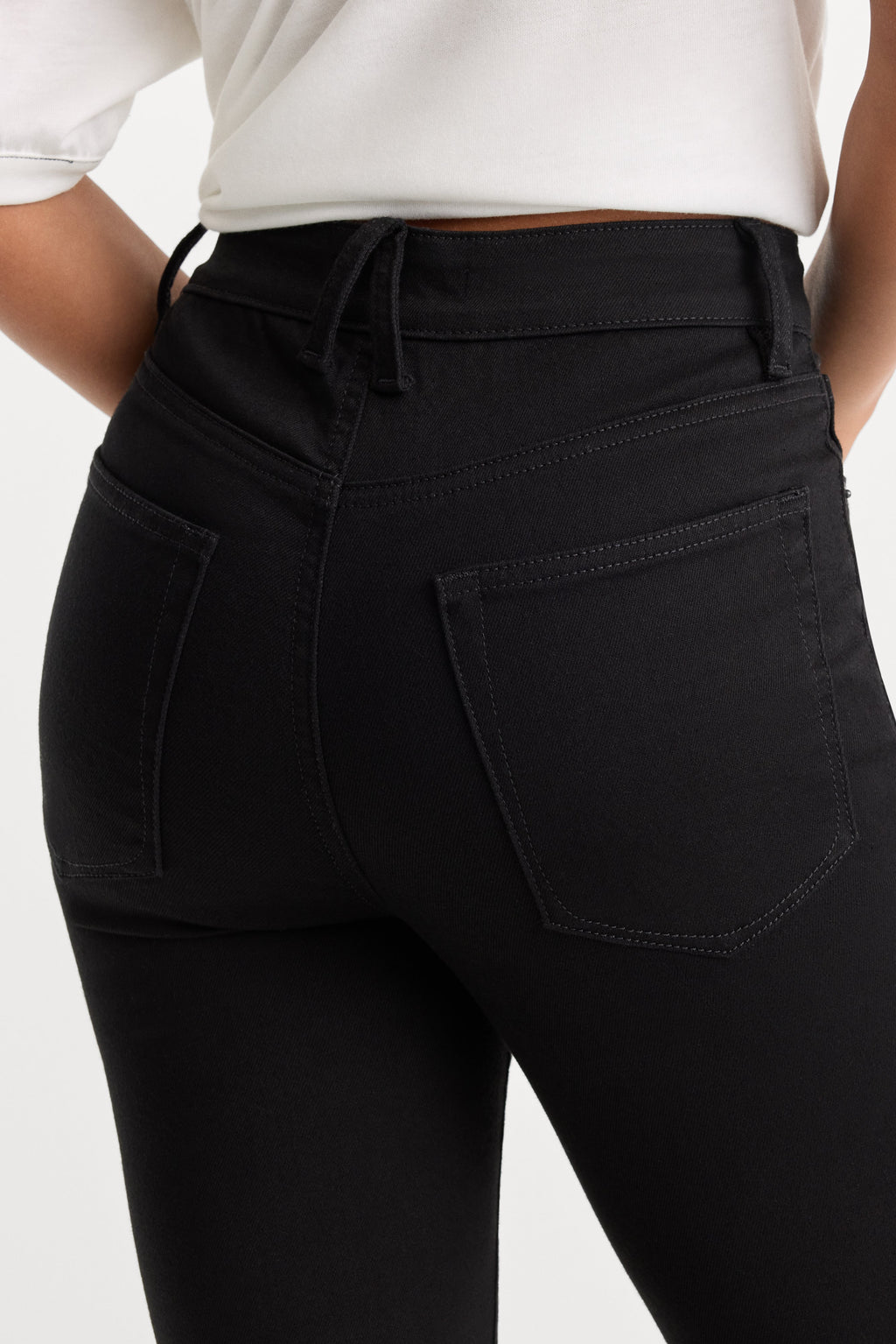ALWAYS FITS GOOD CLASSIC BOOTCUT JEANS BLACK001